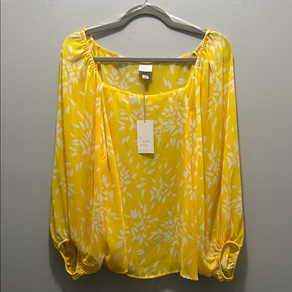 Yellow Ruched 3/4 Sleeve Blouse